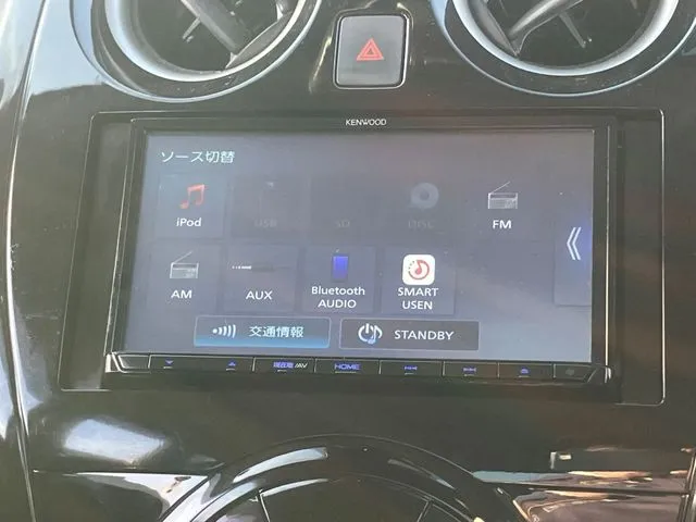 ノート　４ＷＤ（ニッサン）の車両写真