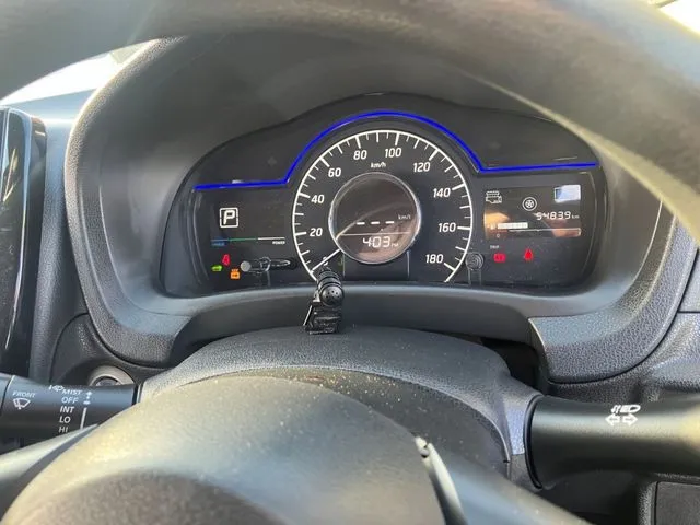 ノート　４ＷＤ（ニッサン）の車両写真