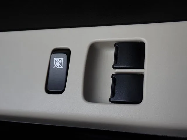 アルト　４ＷＤ（スズキ）の車両写真