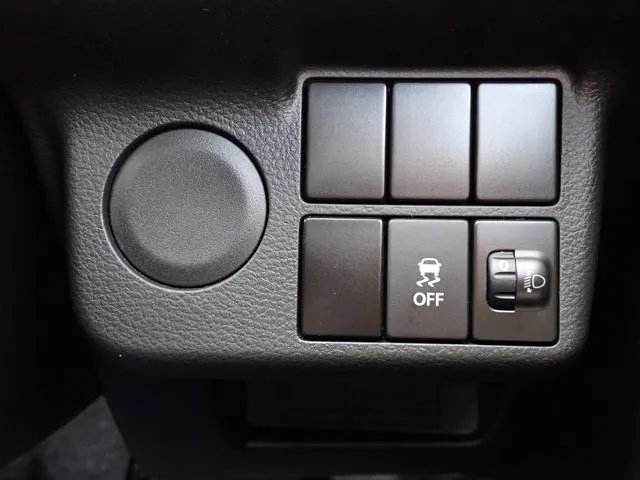 アルト　４ＷＤ（スズキ）の車両写真