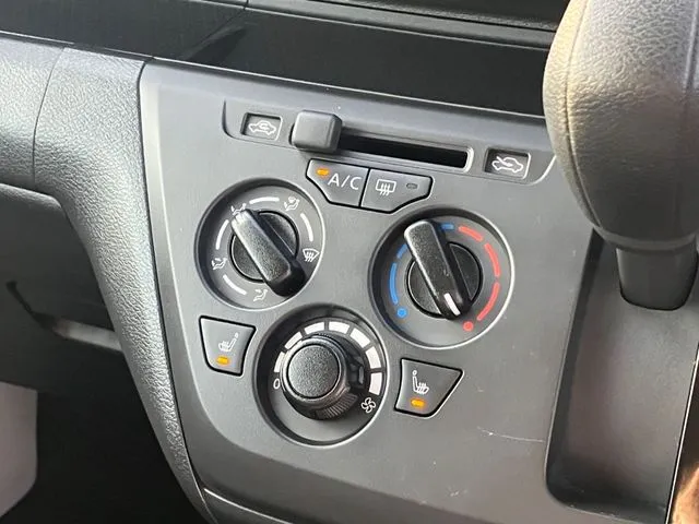 デイズ　４ＷＤ（ニッサン）の車両写真