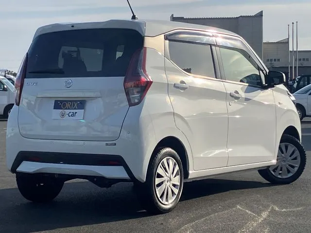 デイズ　４ＷＤ（ニッサン）の車両写真