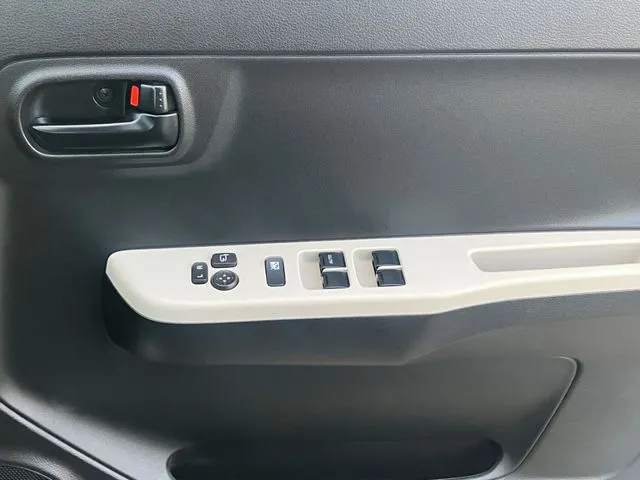 アルト　４ＷＤ（スズキ）の車両写真