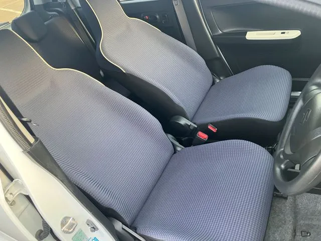 アルト　４ＷＤ（スズキ）の車両写真