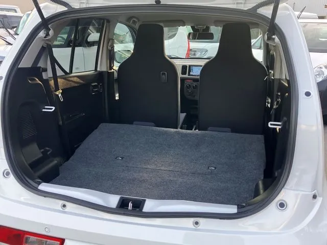 アルト　４ＷＤ（スズキ）の車両写真