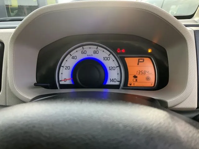 アルト　４ＷＤ（スズキ）の車両写真