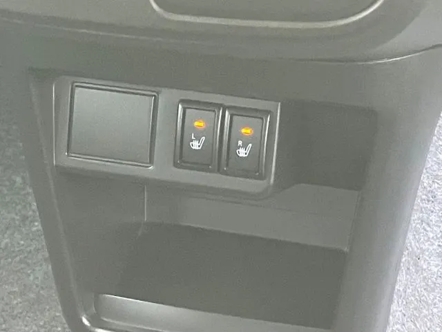 アルト　４ＷＤ（スズキ）の車両写真