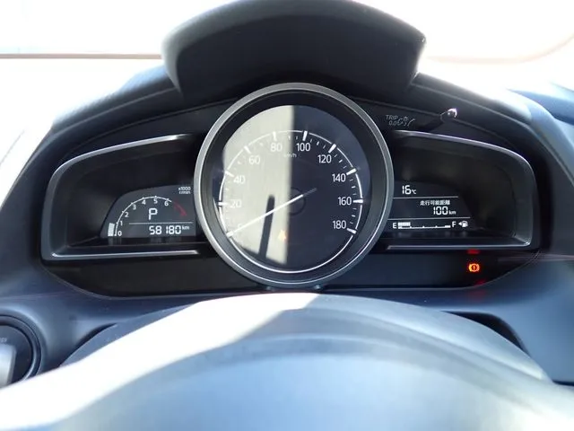 ＭＡＺＤＡ２（マツダ）の車両写真