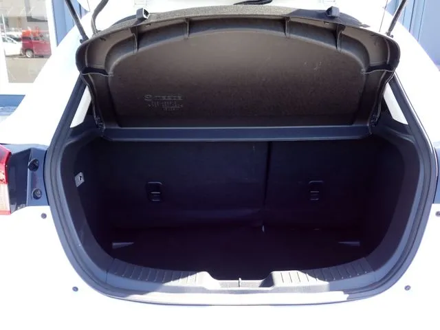 ＭＡＺＤＡ２（マツダ）の車両写真