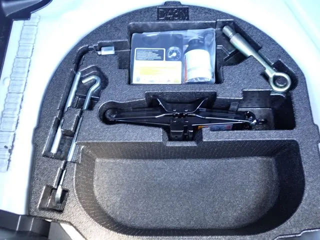 ＭＡＺＤＡ２（マツダ）の車両写真