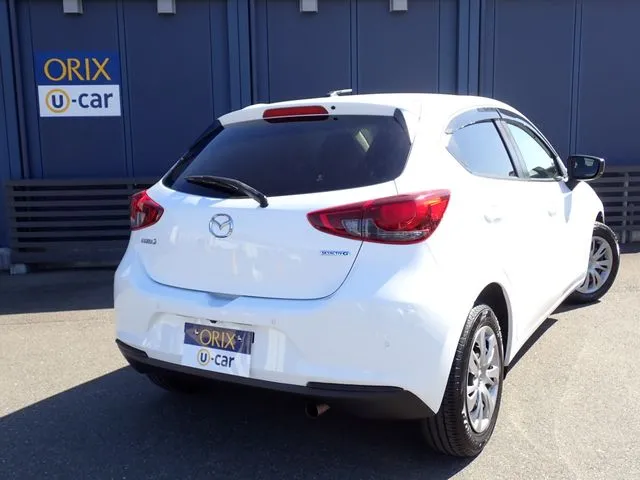 ＭＡＺＤＡ２（マツダ）の車両写真