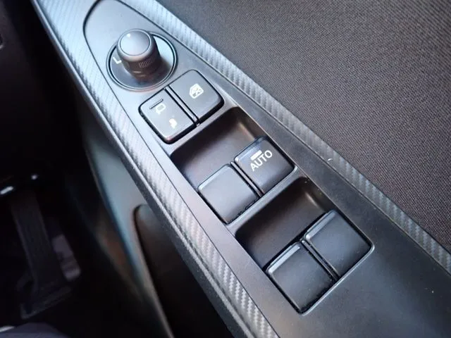 ＭＡＺＤＡ２（マツダ）の車両写真