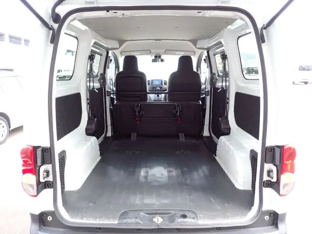 ニッサン　ＮＶ２００バネットバン　４ＷＤ