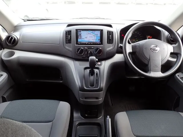 ニッサン　ＮＶ２００バネットバン　４ＷＤ