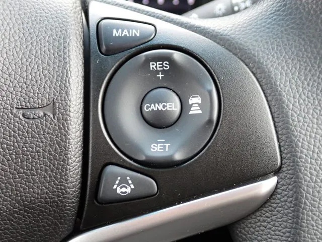 シャトル　ハイブリッド（ホンダ）の車両写真