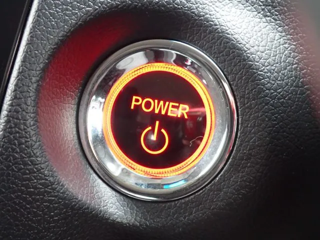 シャトル　ハイブリッド（ホンダ）の車両写真