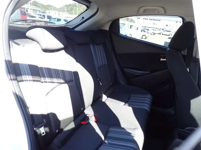 MAZDA2(マツダ)の車両写真