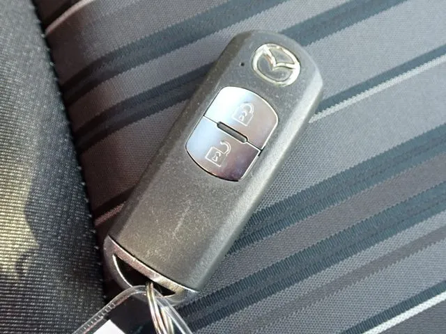 MAZDA2(マツダ)の車両写真