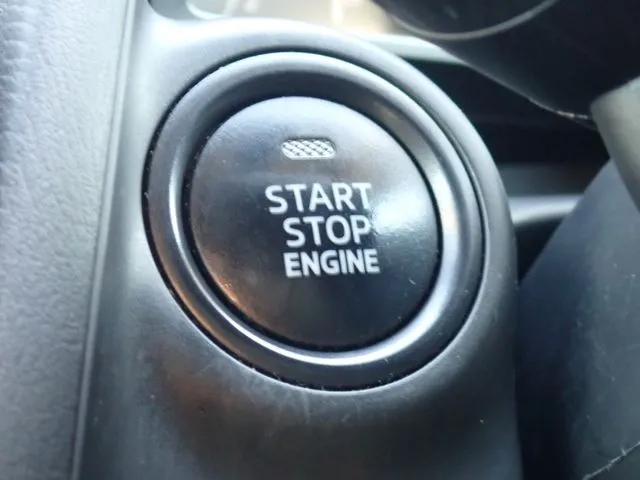 MAZDA2(マツダ)の車両写真