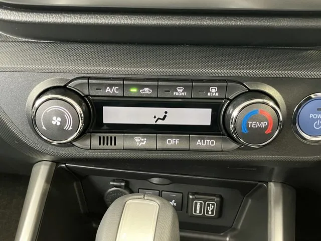 トヨタ　ライズ　ハイブリッド