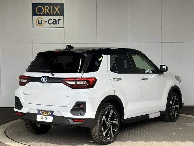 トヨタ　ライズ　ハイブリッド