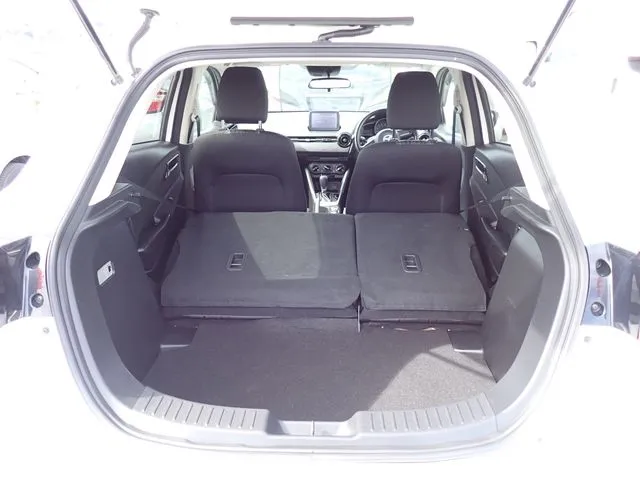 MAZDA2(マツダ)の車両写真