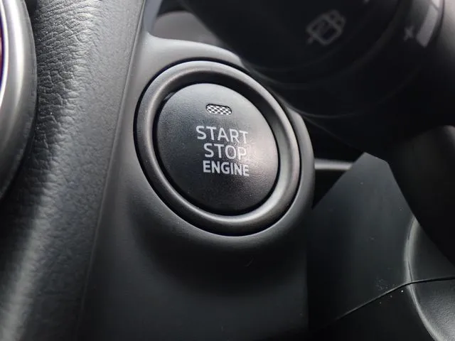 MAZDA2(マツダ)の車両写真