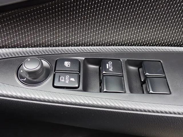 MAZDA2(マツダ)の車両写真