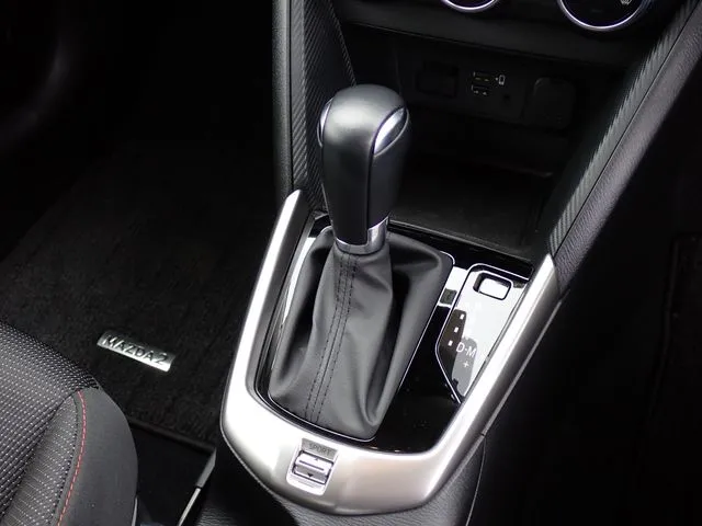 MAZDA2(マツダ)の車両写真