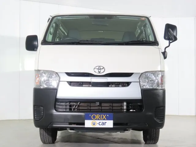 ハイエースバン　１．２５ｔ　２ＷＤ（トヨタ）の車両写真