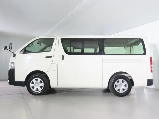 ハイエースバン　１．２５ｔ　２ＷＤ（トヨタ）の車両写真