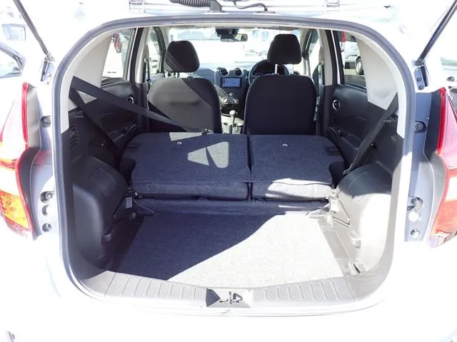 ノート（ニッサン）の車両写真