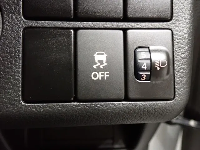 スズキ　アルト　４ＷＤ