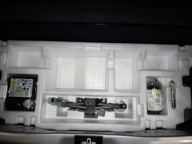 スズキ　アルト　４ＷＤ