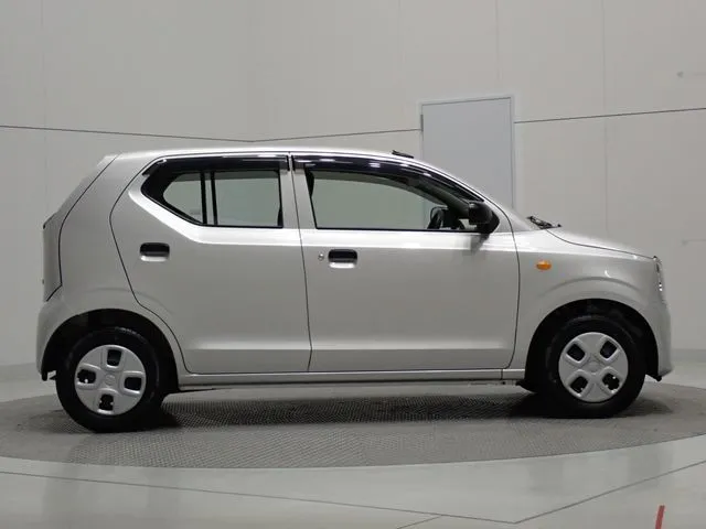 スズキ　アルト　４ＷＤ