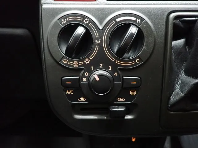 スズキ　アルト　４ＷＤ