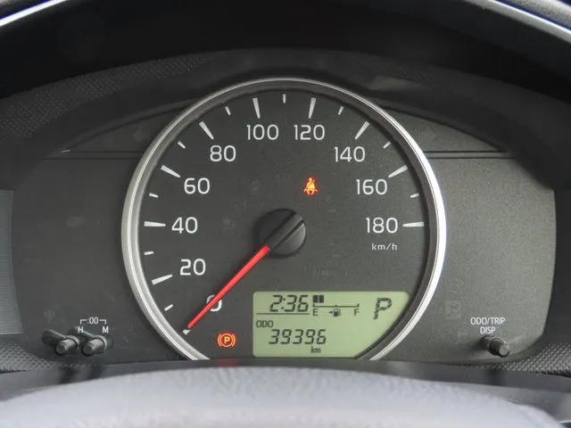 カローラフィールダー（トヨタ）の車両写真