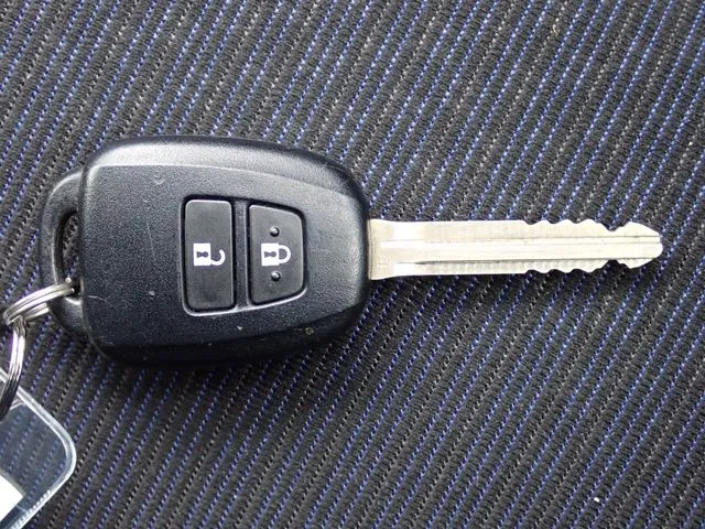 プロボックスバン ハイブリッド(トヨタ)の車両写真