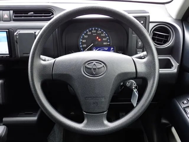 プロボックスバン ハイブリッド(トヨタ)の車両写真