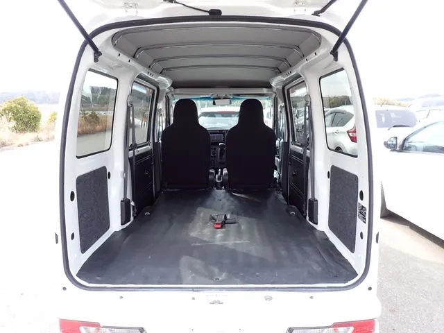 ハイゼットカーゴ(ダイハツ)の車両写真