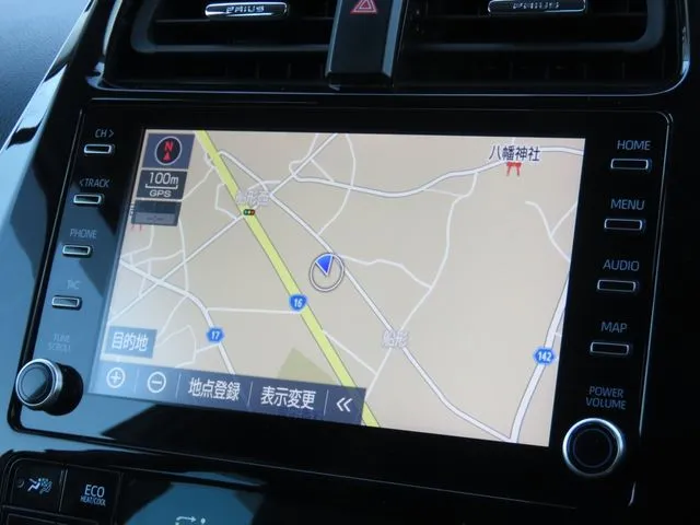 プリウス（トヨタ）の車両写真