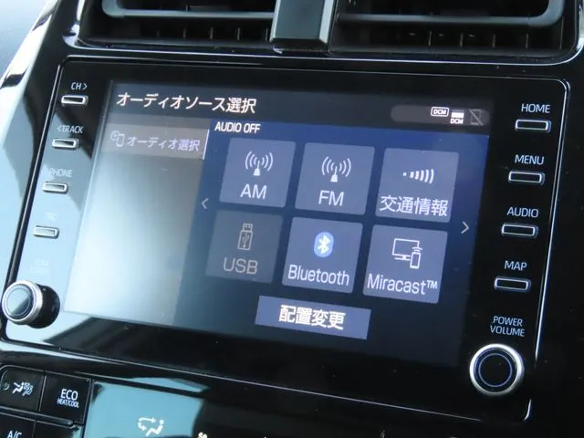 プリウス（トヨタ）の車両写真