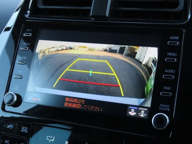 プリウス（トヨタ）の車両写真