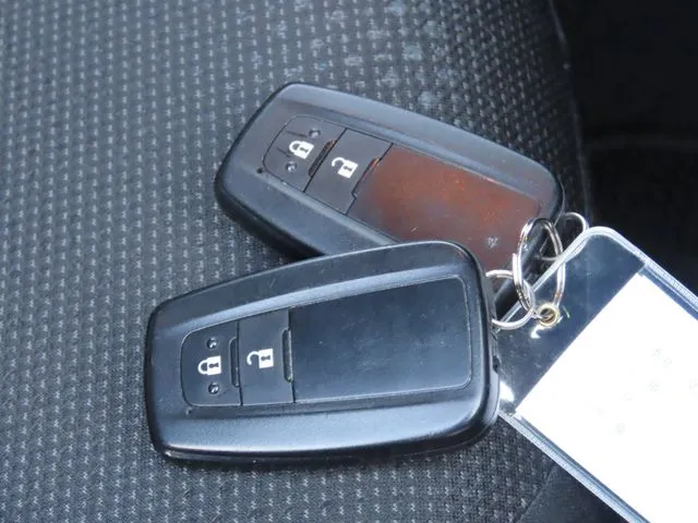 プリウス（トヨタ）の車両写真