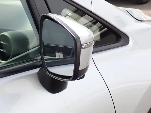 ノート（ニッサン）の車両写真