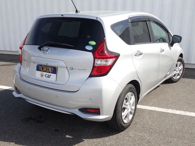 ノート（ニッサン）の車両写真