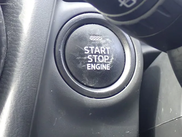 ＭＡＺＤＡ２（マツダ）の車両写真