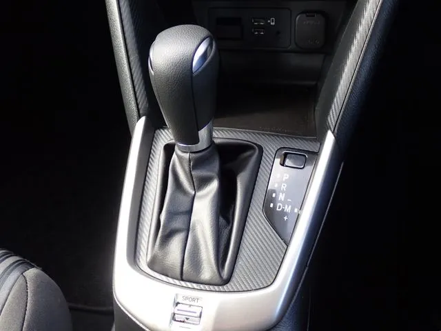 ＭＡＺＤＡ２（マツダ）の車両写真