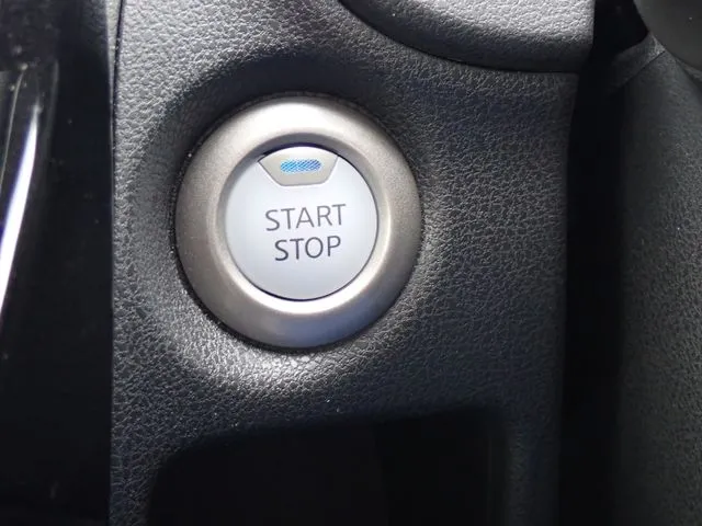 ノート(ニッサン)の車両写真