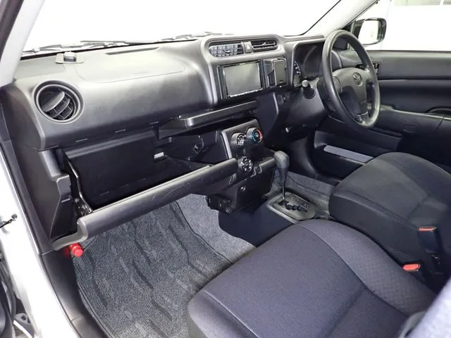 トヨタ　プロボックスバン　４ＷＤ